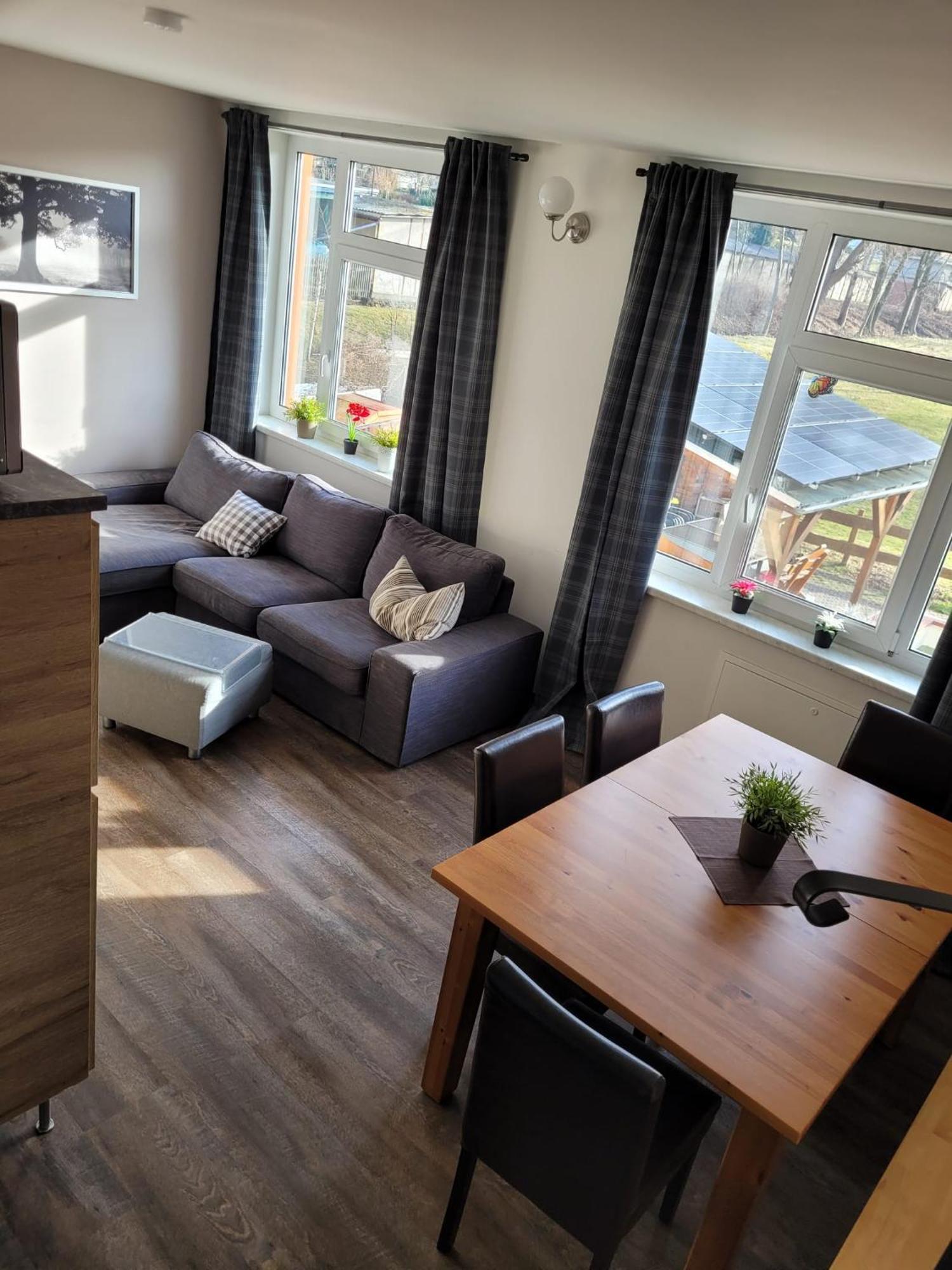 Ferienwohnungen Im Vogtland Heinsdorfergrund Chambre photo