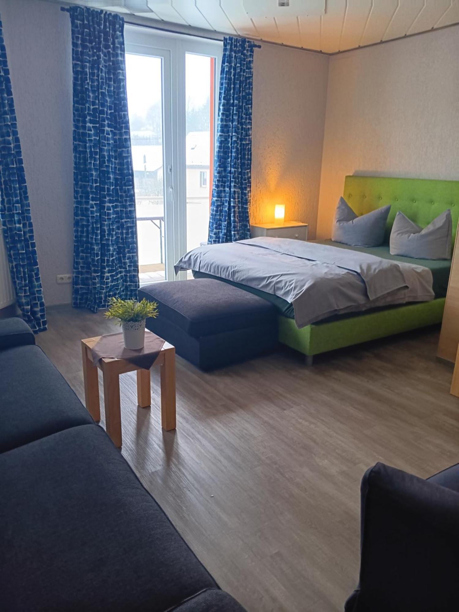 Ferienwohnungen Im Vogtland Heinsdorfergrund Extérieur photo